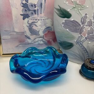 Vintage aqua blue art glass